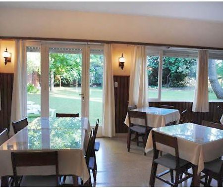 Hosteria Bavaria Villa Gesell Exteriér fotografie